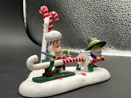 Dept 56 Earning Their Stripes North Pole Series 2006 ELFS - Picture 5 of 16