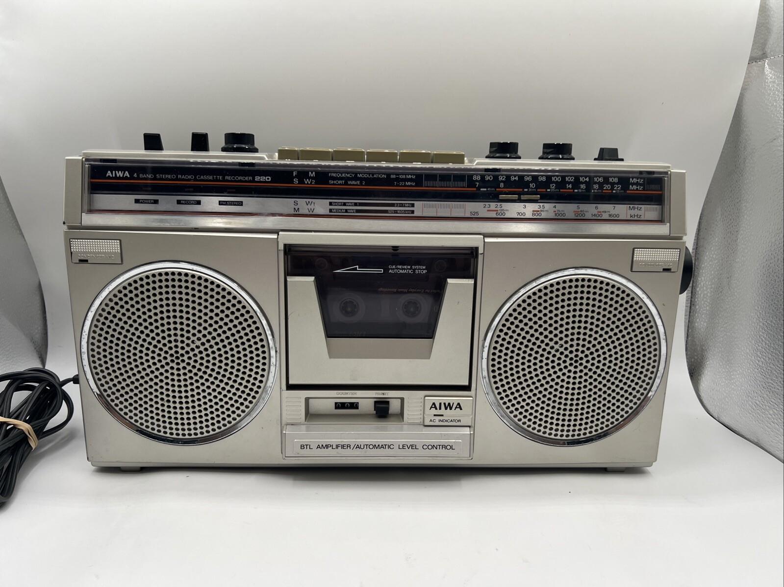 Aiwa CS-220 vintage audio equipment - eBay listing photo 4