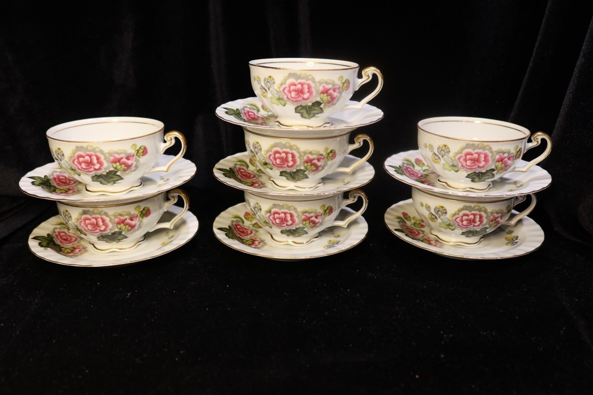 REGAL CHINA VALLEY ROSE PIN & YELLOW FLOWERS FLUTED OCCUPIED JAPAN