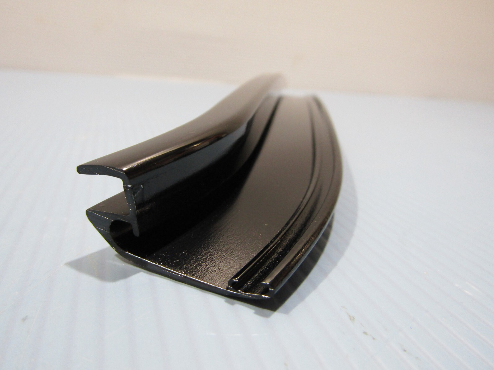 Genuine Mercedes SL r230 Right Quarter Window Frame P/N  