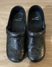Dansko Womens Professional Black Tooled Leather Nursing Clogs Size 36 / US 6
