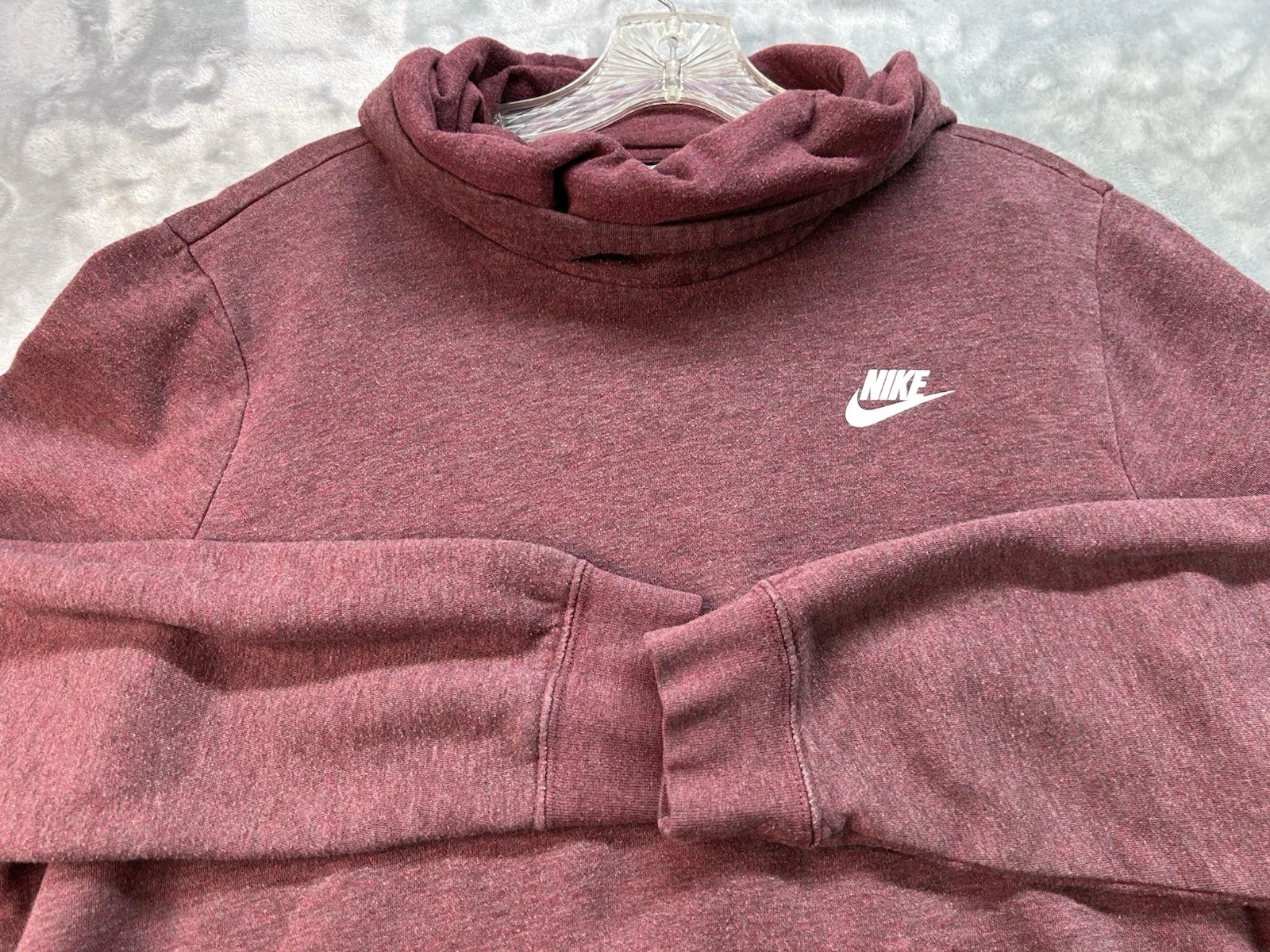 Nike Hoodie Womens Sz.XL Maroon Long Sleeve Cowl Funnel Neck Pullover Fleece Y2K
Opens in a new wind