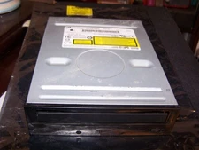 Macintosh Apple Logo'd HL Data Storage IDE CD-ROM Drive Black Model GCR-8522B