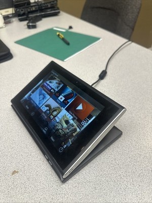 URC TDC-7100 Touch Screen Controller With Charging Pad