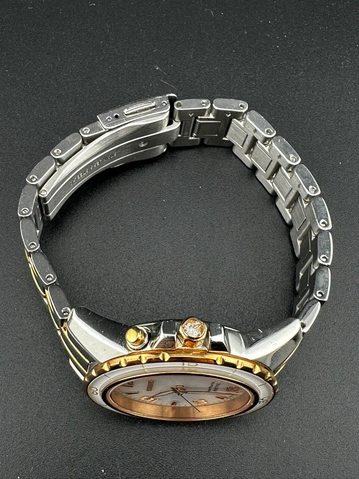 Seiko Sportura Cuarzo Cinético MOP Esfera Dos Tonos 39mm 5M82-0AN0 ¡Batería Nueva! Foto 2 de 4