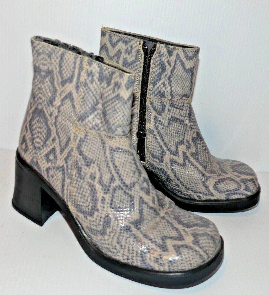 Mujeres Vintage Gruesas y2K Steve Madden Serpiente Estampado Botas Plataforma 39 EE. UU. 8,5 Foto 3 de 4