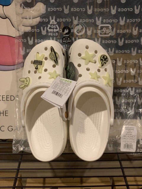 crocs bad bunny x crocs classic glow clog