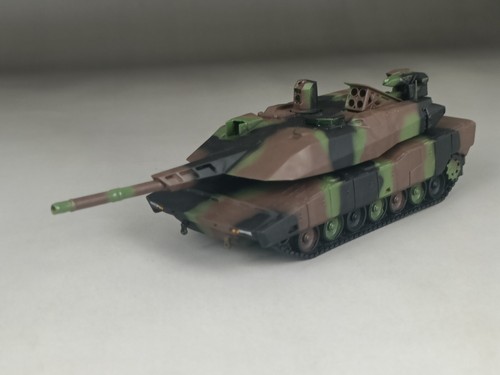Tanque de batalla principal Rheinmetall KF-51 Black Panther construido 1/72 - Imagen 10 de 10