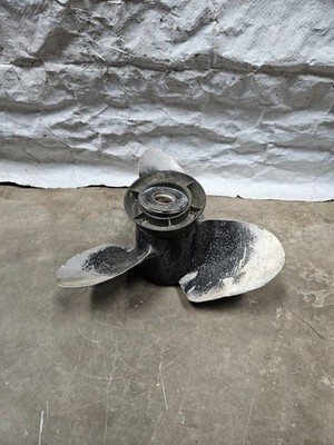 Chrysler Force Michigan Wheel Propeller 13 1/4 x 17 Prop 072107 Freshwater