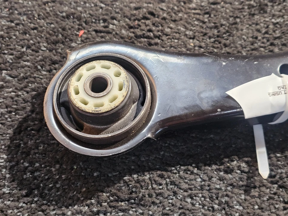 Brazo de control inferior delantero izquierdo MOOG CK622033 y rótula para Dodge Grand Caravan Foto 2 de 4