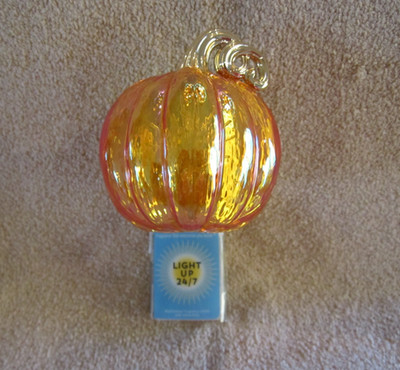 Bath & Body Works Iridescent Pumpkin Wallflower Plug In Light Up Fiber Optic NEW