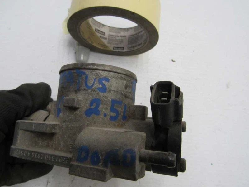 Conjunto de válvula de carrocería del acelerador 2,5 L 1998 2000 Chrysler Cirrus 4591340 Foto 3 de 4