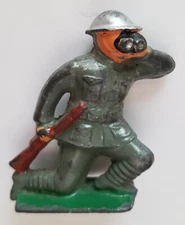 AMERICAN METAL CO. Dimestore Toy Soldier RARE #AM4 GERMAN BINOCULARS Barclay