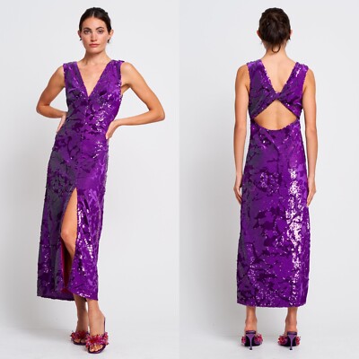 strapless red sparkly dress Amarra 89500 lighting conditions DAY 18: CASUAL FRIDAY Waist Size:56″ #LMFGIRLSONHOLIDAY