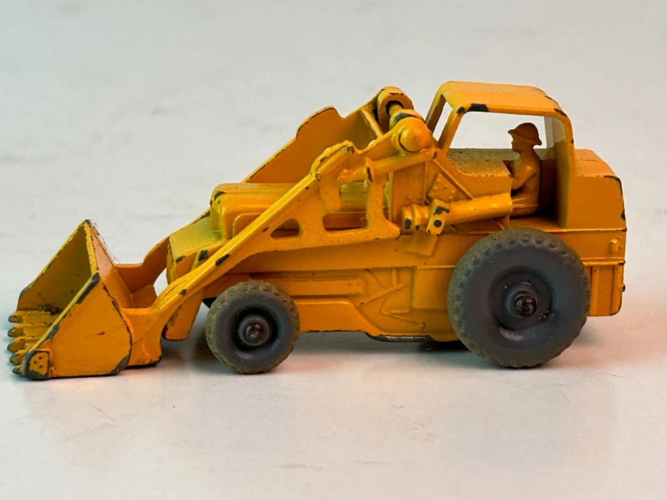 Matchbox Gray Wheel No. 24 Weatherhill Excavator, Metal and Plastic Wheel - Image 2 of 4