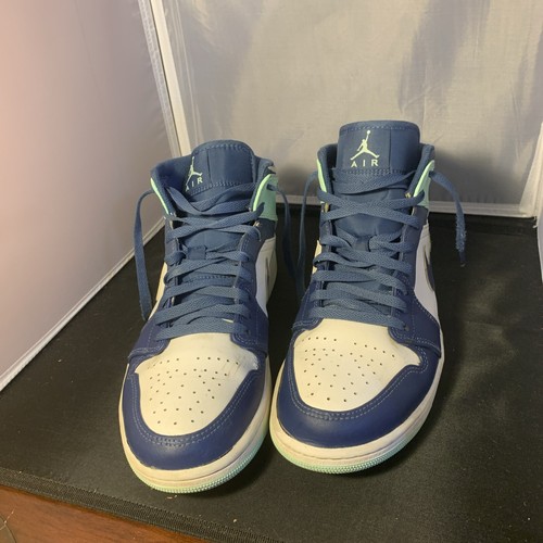 jordan 1s - Picture 2 of 7