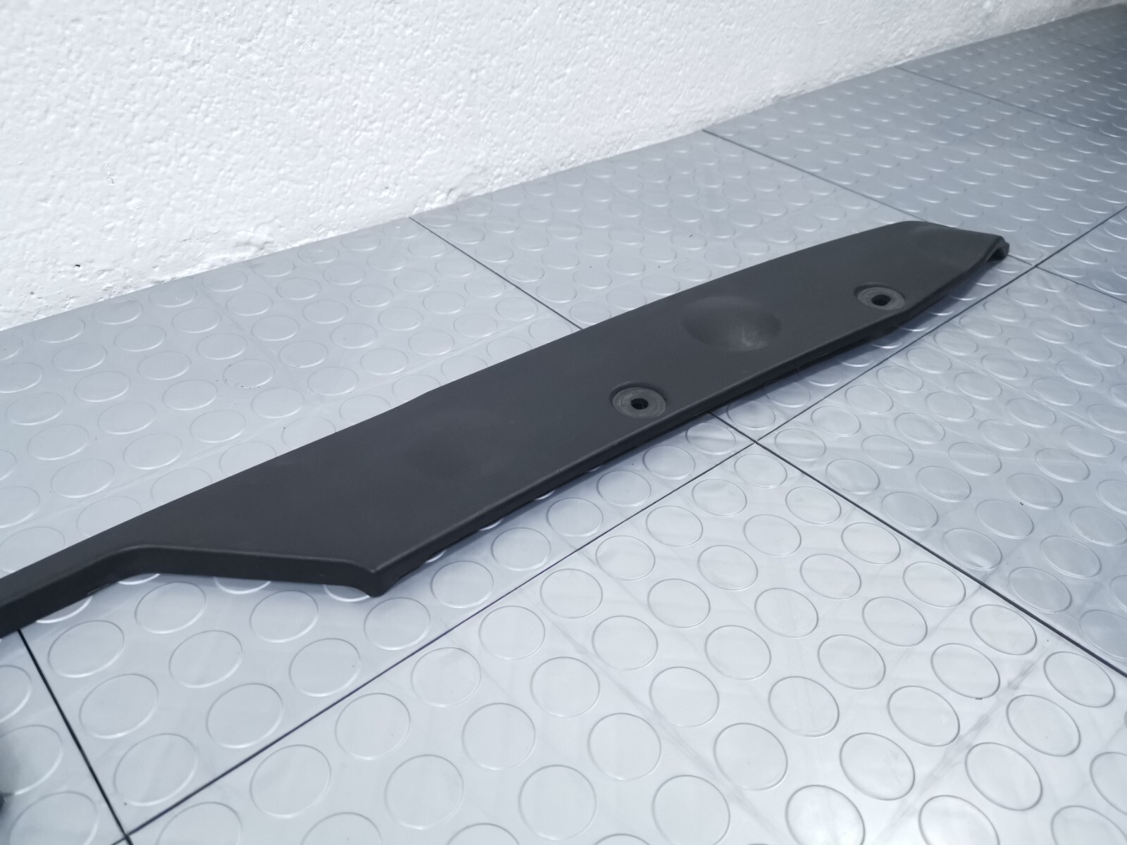 14-19 MASERATI QUATTROPORTE S FRONT BUMPER UPPER SUPPORT COVER 670001556