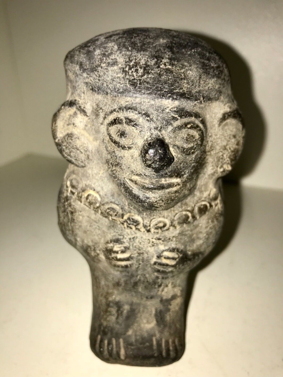 Pre Colombian Aztec Carved Blackware Chimu Figure With Headdress & Necklace 