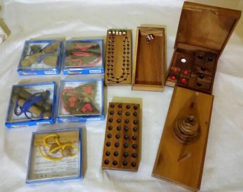 Cubi magici e rompicapi in legno