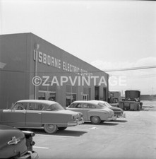 Foto d'epoca anni '50 Osborne fornitura elettrica costruzione vecchie auto (Buick) #1612