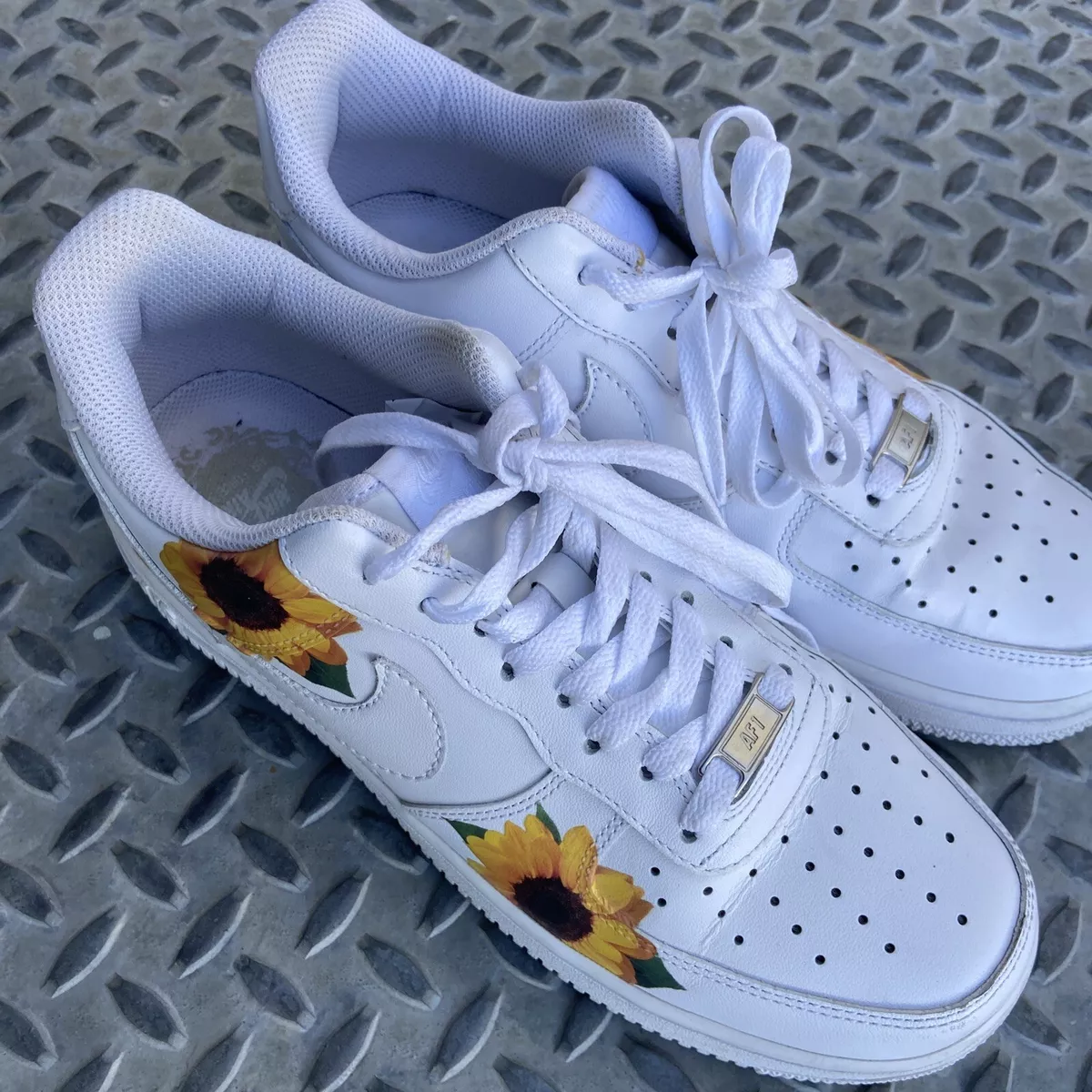 Nike blue 2025 flower shoes