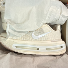 Nike Vomero Premium ESS Women s Low Top Lace-...