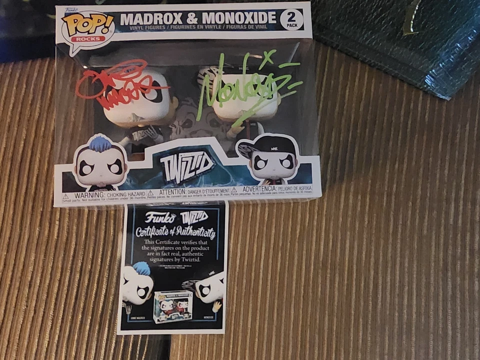 Bundle - Image 3 of 4