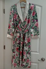 Kathryn Floral Silky Satin Robe Belted Medium Pink Purple Green Vintage