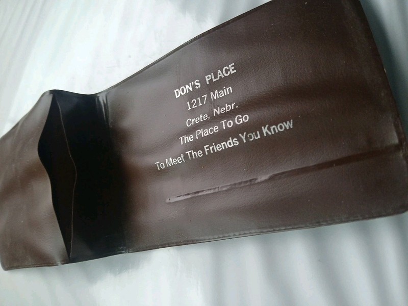 Don's Place  Crete Nebraska Credit Card Holder Don Bar Tavern Cafe Dons NE