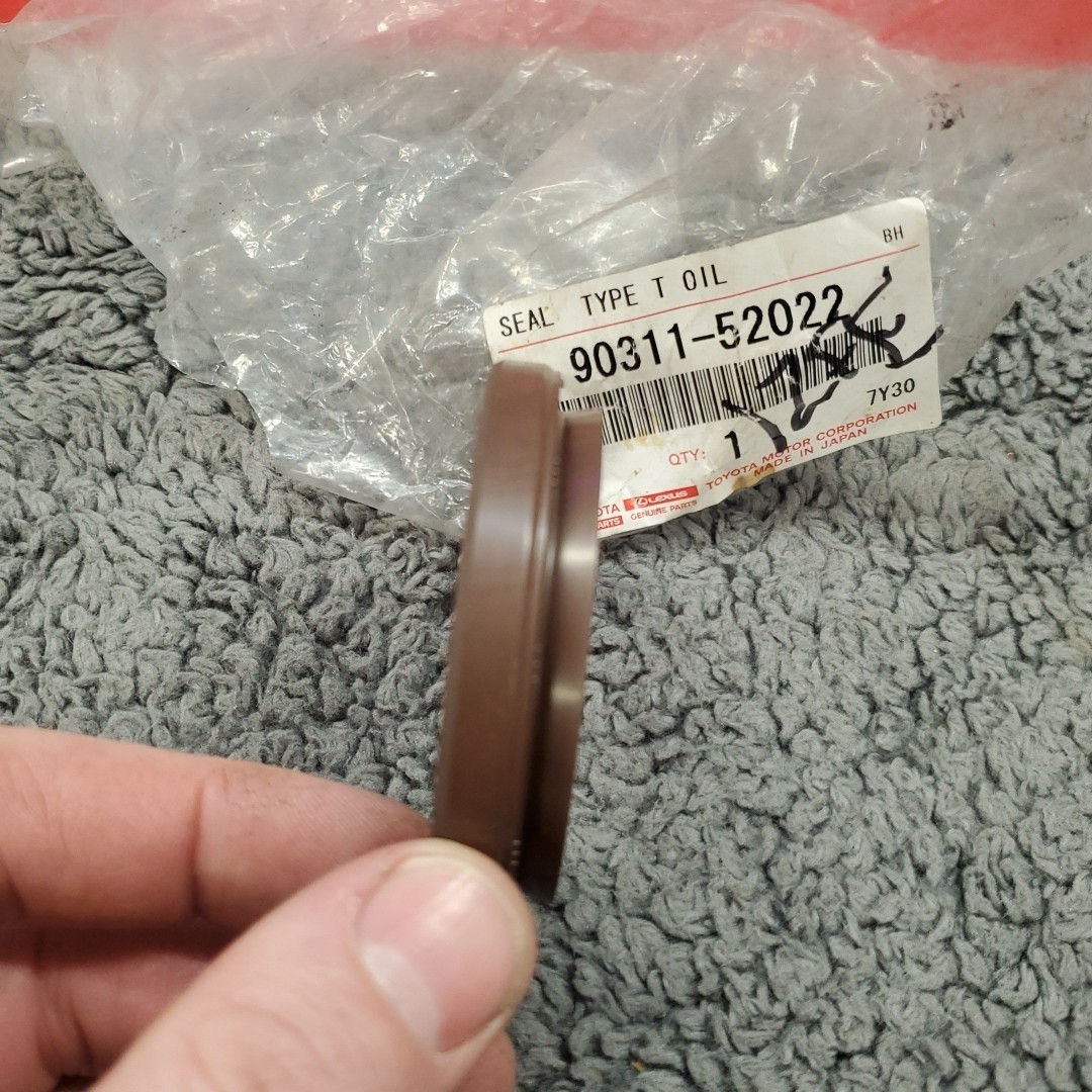 Genuine OEM Engine Crankshaft Seal for Toyota 9031152022 for sale