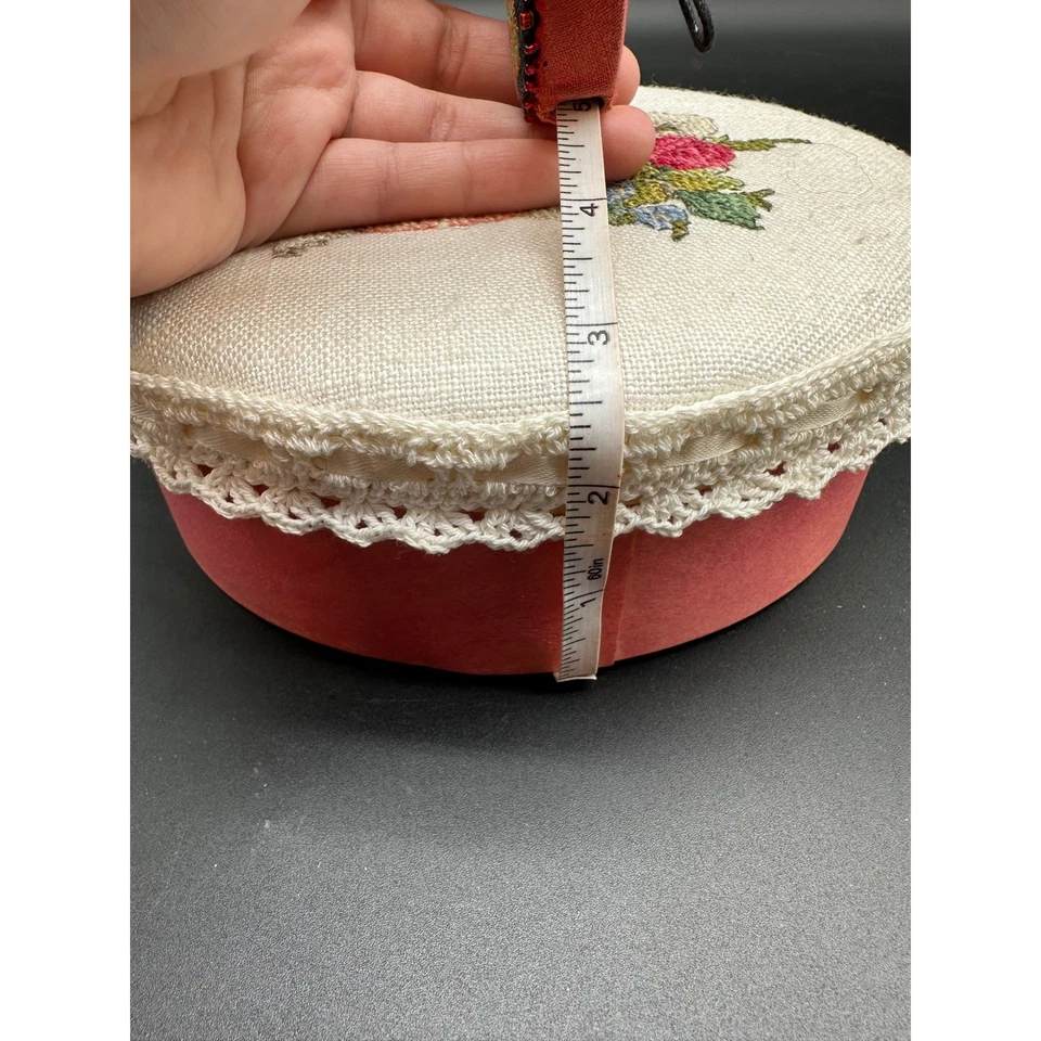 复古维多利亚风格手工十字绣弯木饰品盒花卉 Cottagecore — 第 2/4 张图片