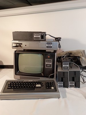  Rare! Radio Shack TRS-80 Computer + 2 Disk, Expansion Bundle Powers On CLEAN 