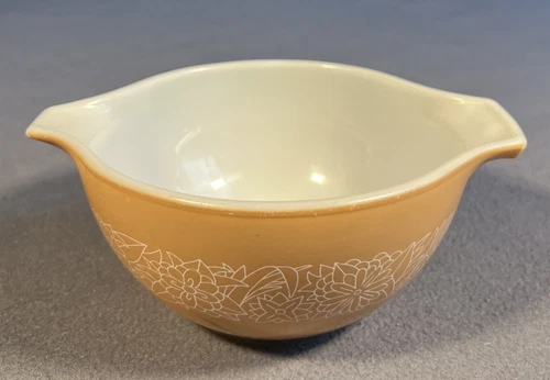 Vintage Pyrex Cinderella Mixing Bowl Woodland Gold Tone 441  750 ML *READ*