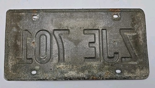 Illinois 2001 License Plate Land Of Lincoln # ZJE 701 Expired. - Picture 2 of 2