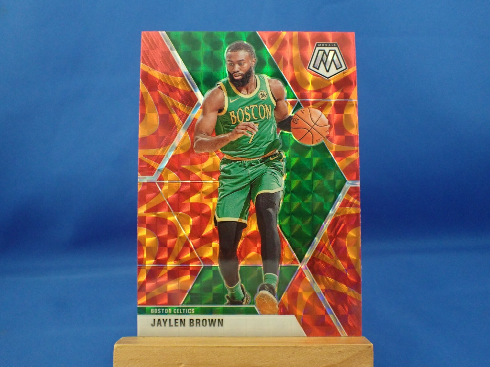 Mosaic 2019-20 19-20 Orange Reactive Mosaic Prizm Jaylen Brown