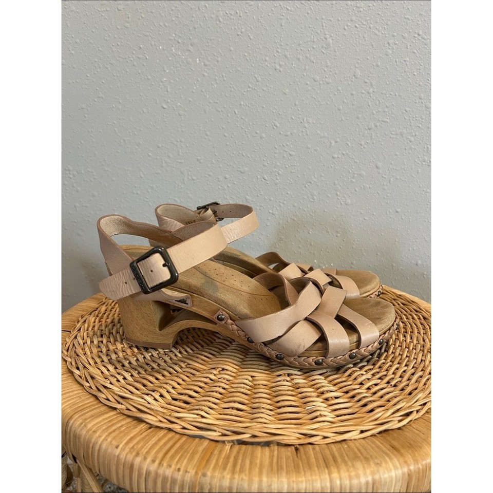 Dansko Alanna Tan Leather Wood Heel Clog Sandals 40