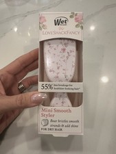 LoveShackFancy X Wet Brush Mini Smooth Styler Hair Brush English Ivy Pink   