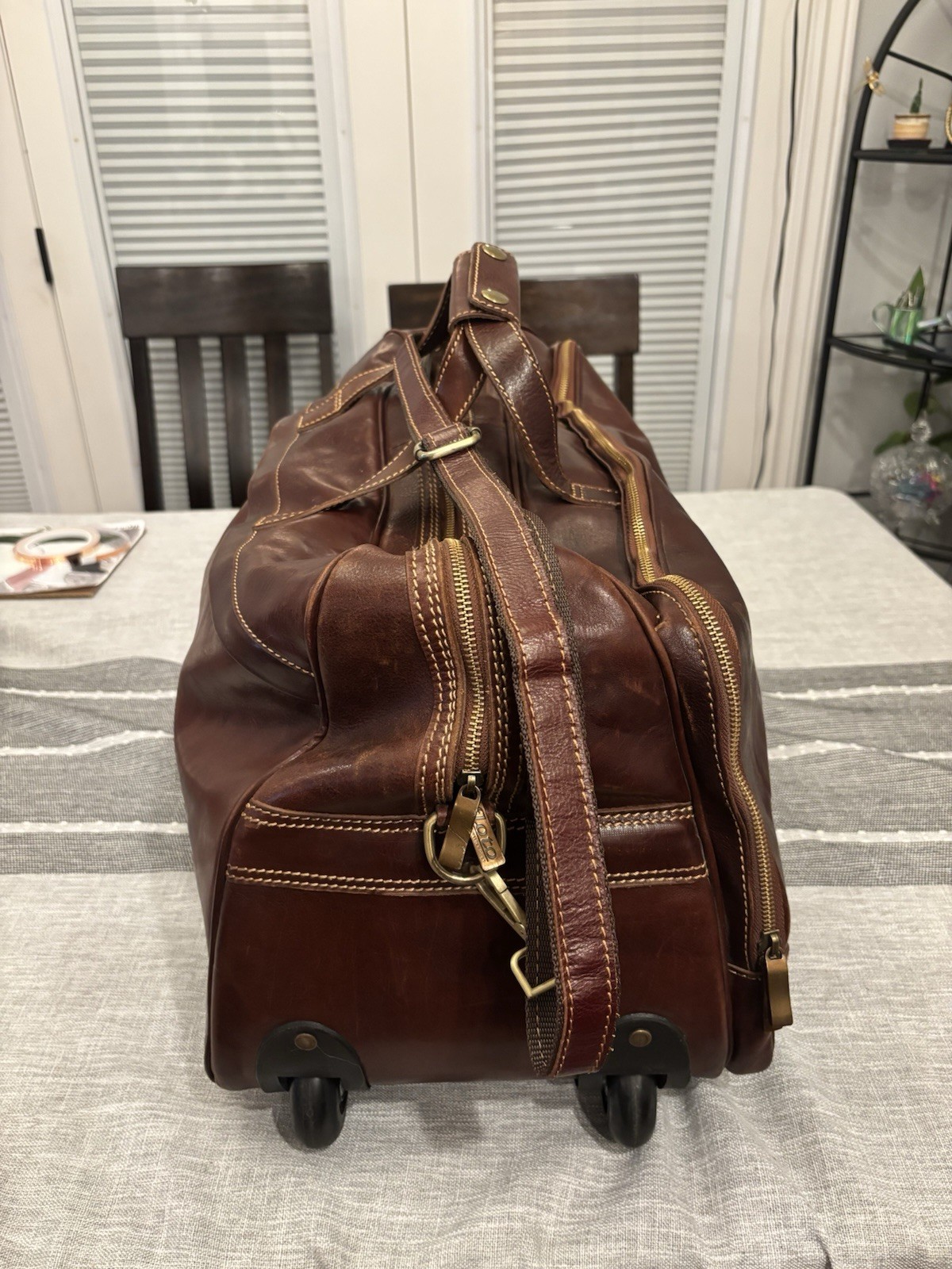 Floto Rolling  Leather Duffle Bag Handmade in Italy Brown Travel Carry On Large