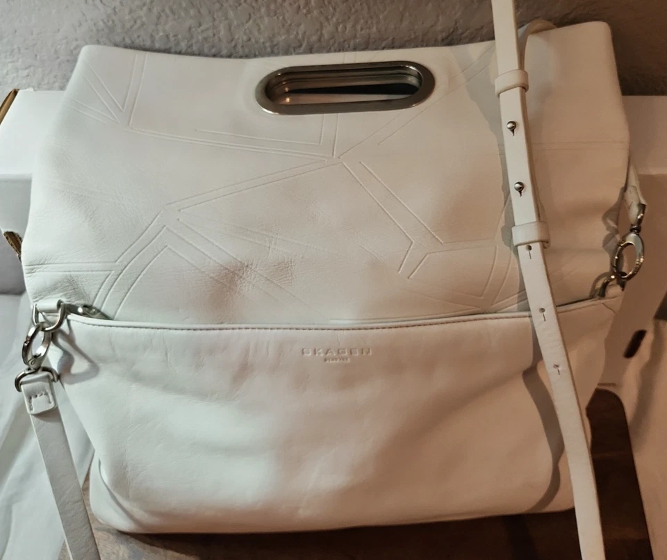 Bolso sin asas de cuero blanco Skagen hecho en Dinamarca (LEER) Foto 2 de 4