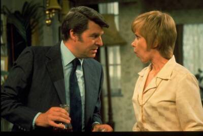 Richard Coleman and Wendy Craig in And Mother Makes Five 1976 OLD TV PHOTO