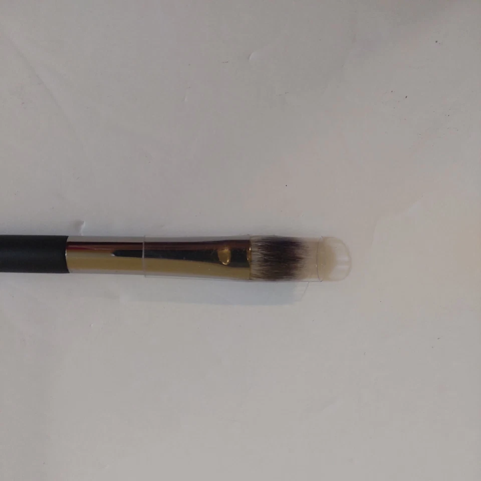 NEW 6.5" IT Cosmetics  Heavenly Luxe No Tug Dual Airbrush Eyeshadow 2 in 1 #5 - Imagem 4 de 4