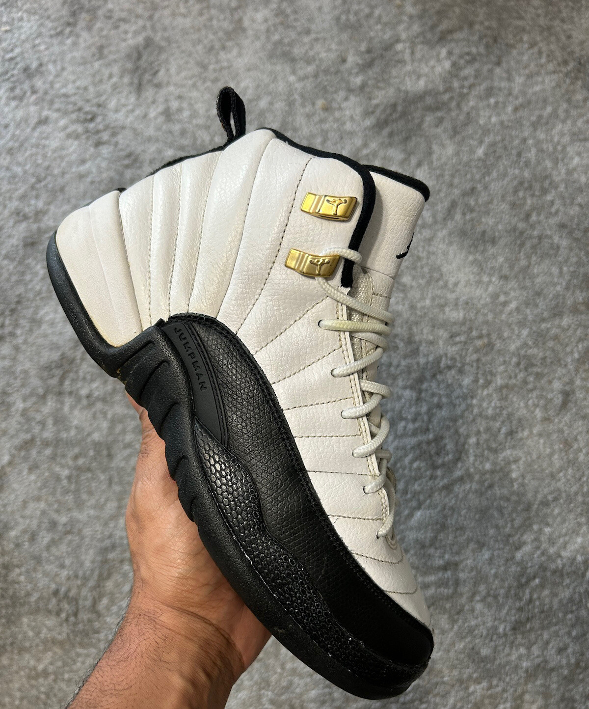 Nike Air Jordan 12 XII Retro Taxi 2013 Size 7Y 153265-125 – Black