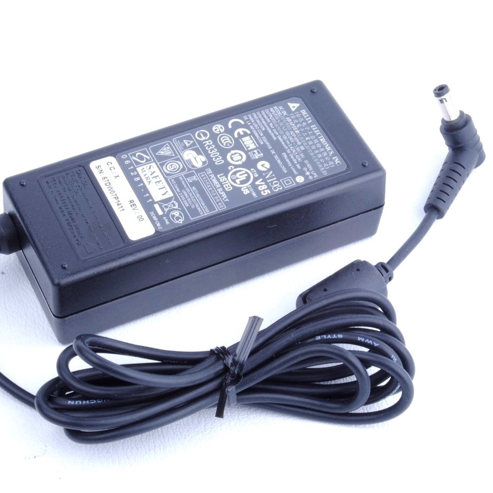 TOSHIBA SATELLITE C650 LAPTOP ADAPTER 65W CHARGER POWER SUPPLY NEW