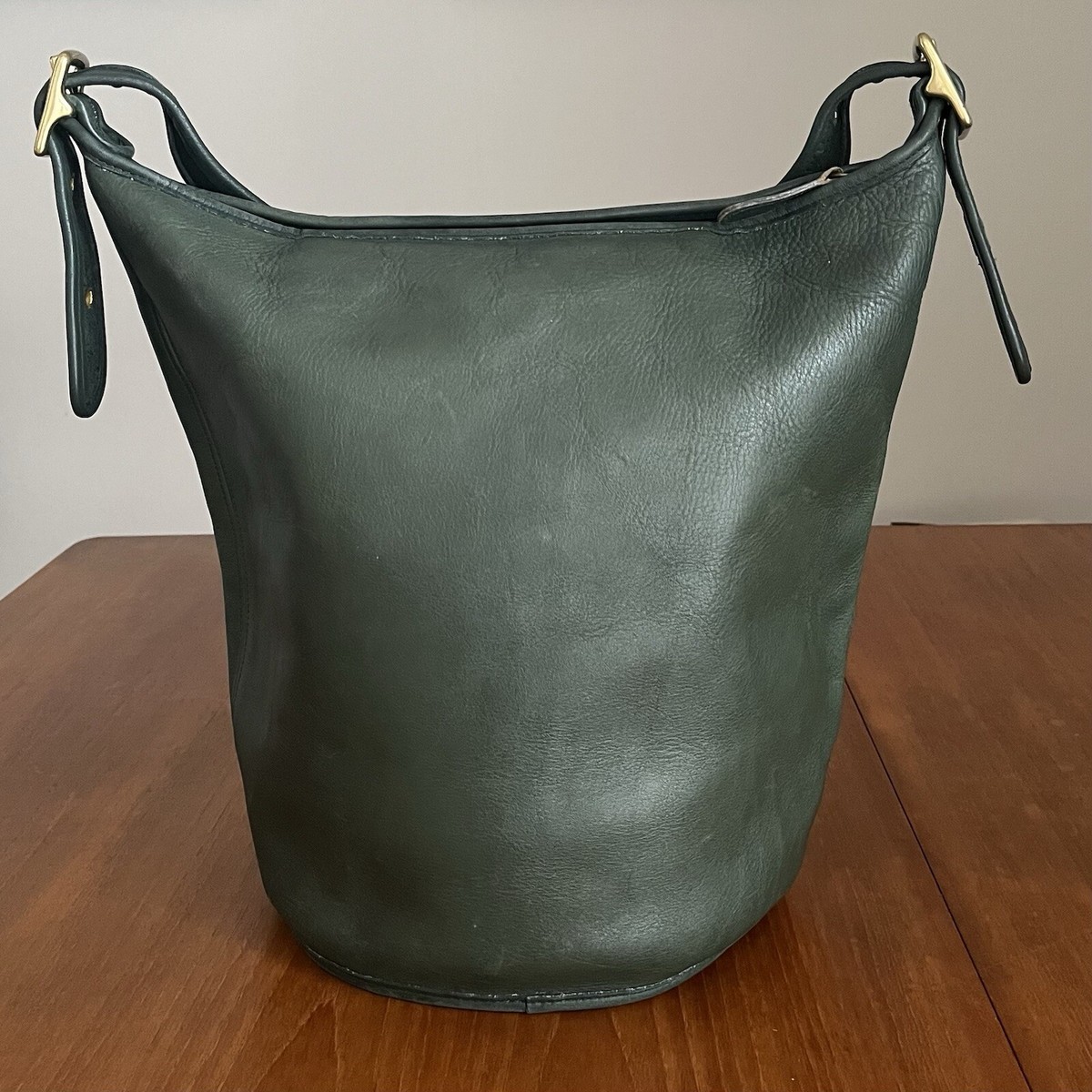 Vintage COACH 9085 Duffle Bucket Feed Bag Sac Bottle Green Leather
