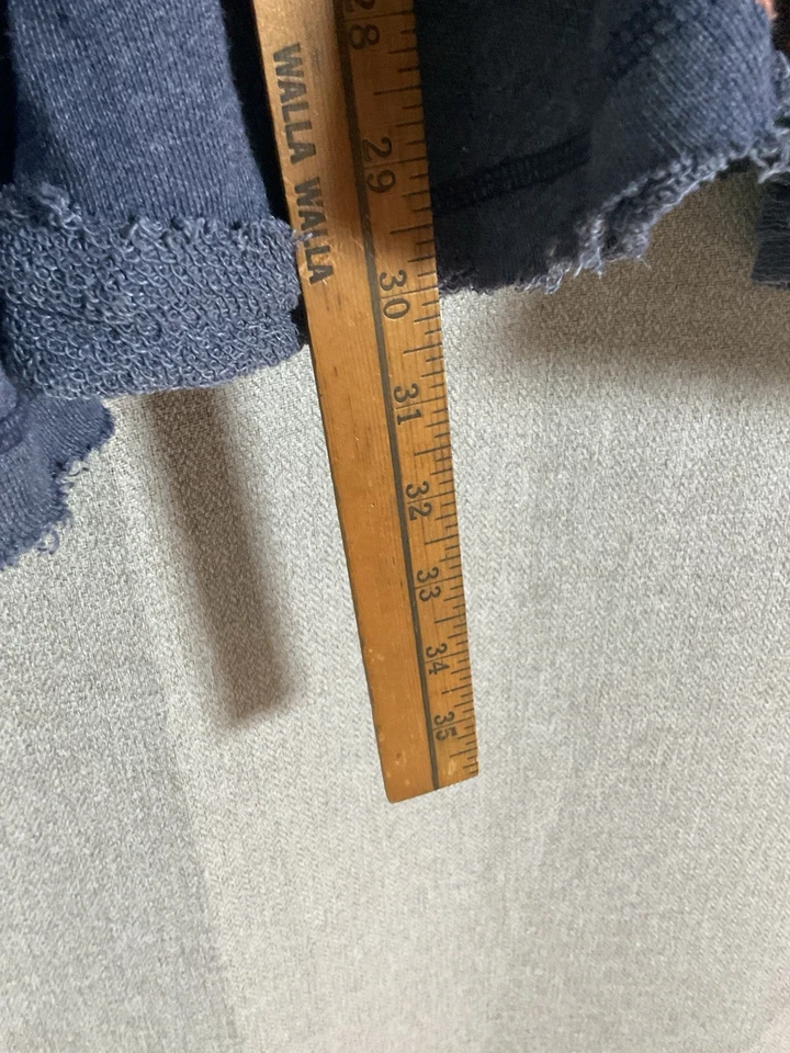 Suéter con Capucha Tua en Niveles Cremallera Talla Pequeña Bordado Foto 2 de 4