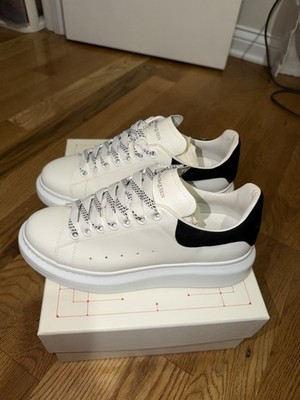 Alexander McQueen Oversized Women s Low Top Sneakers White & black