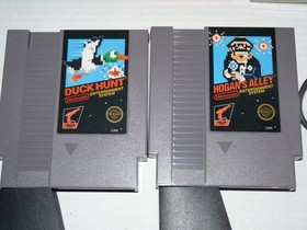 NINTENDO NES GAME DUCK HUNT & HOGAN'S ALLEY CARTRIDGE TESTED WORK & ZAPPER 1985