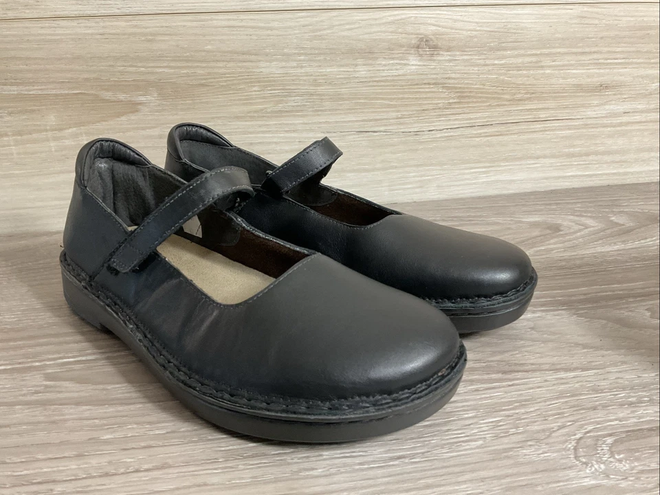 Zapatos planos Naot Martinos Mary Jane de cuero negro cómodos para mujer talla 41 10 Foto 2 de 4