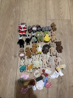 vintage sylvanian families figures