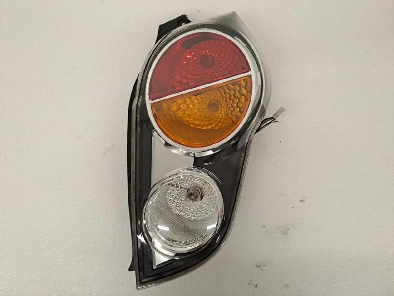 FANALE POSTERIORE DESTRO DESTRO CHEVROLET DAEWOO SPARK (M300) 1.0 BER